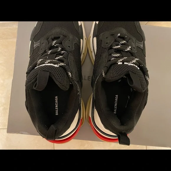 Balenciaga Triple S Size 36 - Picture 2 of 7